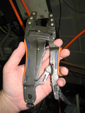 self adjusting pliers lowes